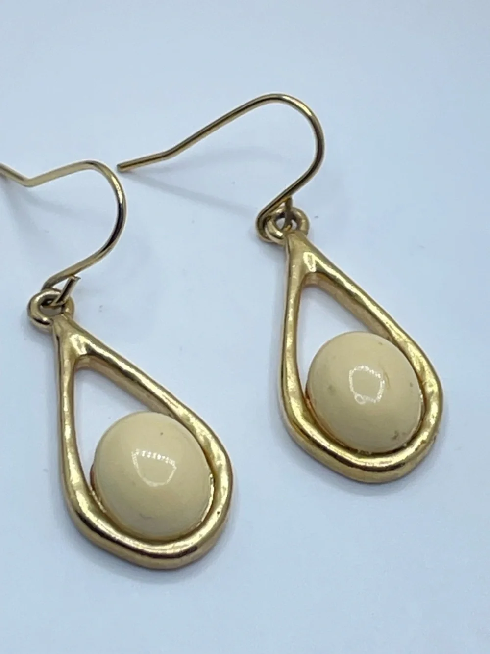 Gold Tone Teardrop Faux Pearl Dangle Earrings Minimalist Classic